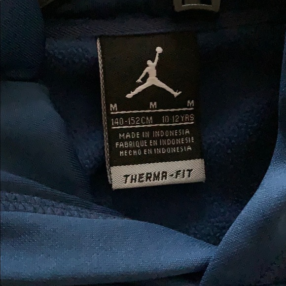 Air Jordan Boy’s M (10-12) LS Sweatshirt Hoodie - Picture 4 of 5